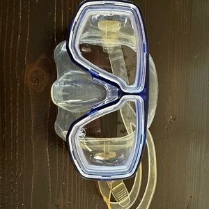 MEDIUM OPTICAL DIVING SNORKELING MASK - BLUE